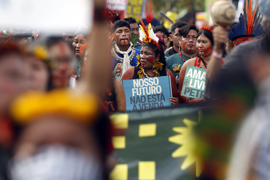 جانب من مسيرة  الشعوب الأصلية، التي نظمت أثناء مؤتمر الأمم المتحدة لتغير المناخ (كوب - 30) في بيليم، البرازيل.